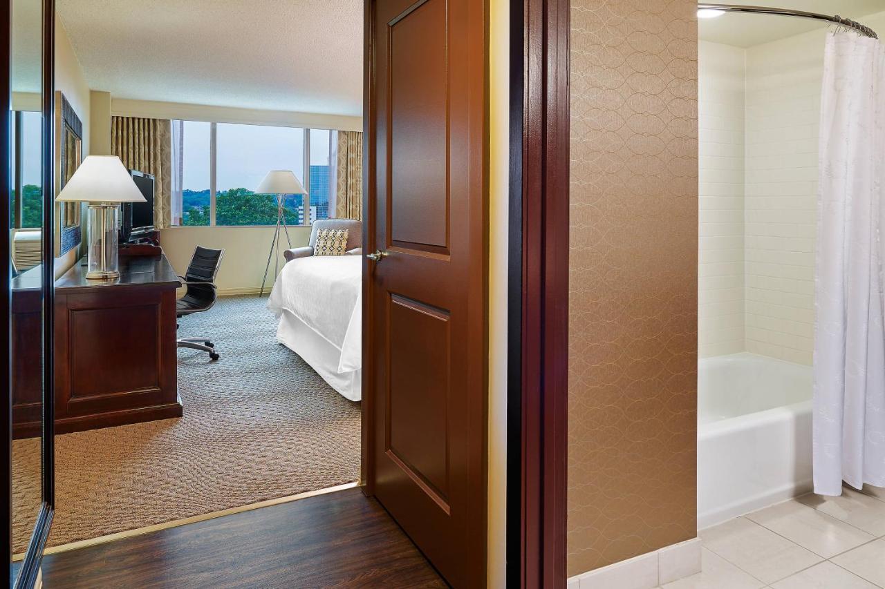 Отель Wyndham College Park North / Washington Dc Area Белтсвилл Экстерьер фото